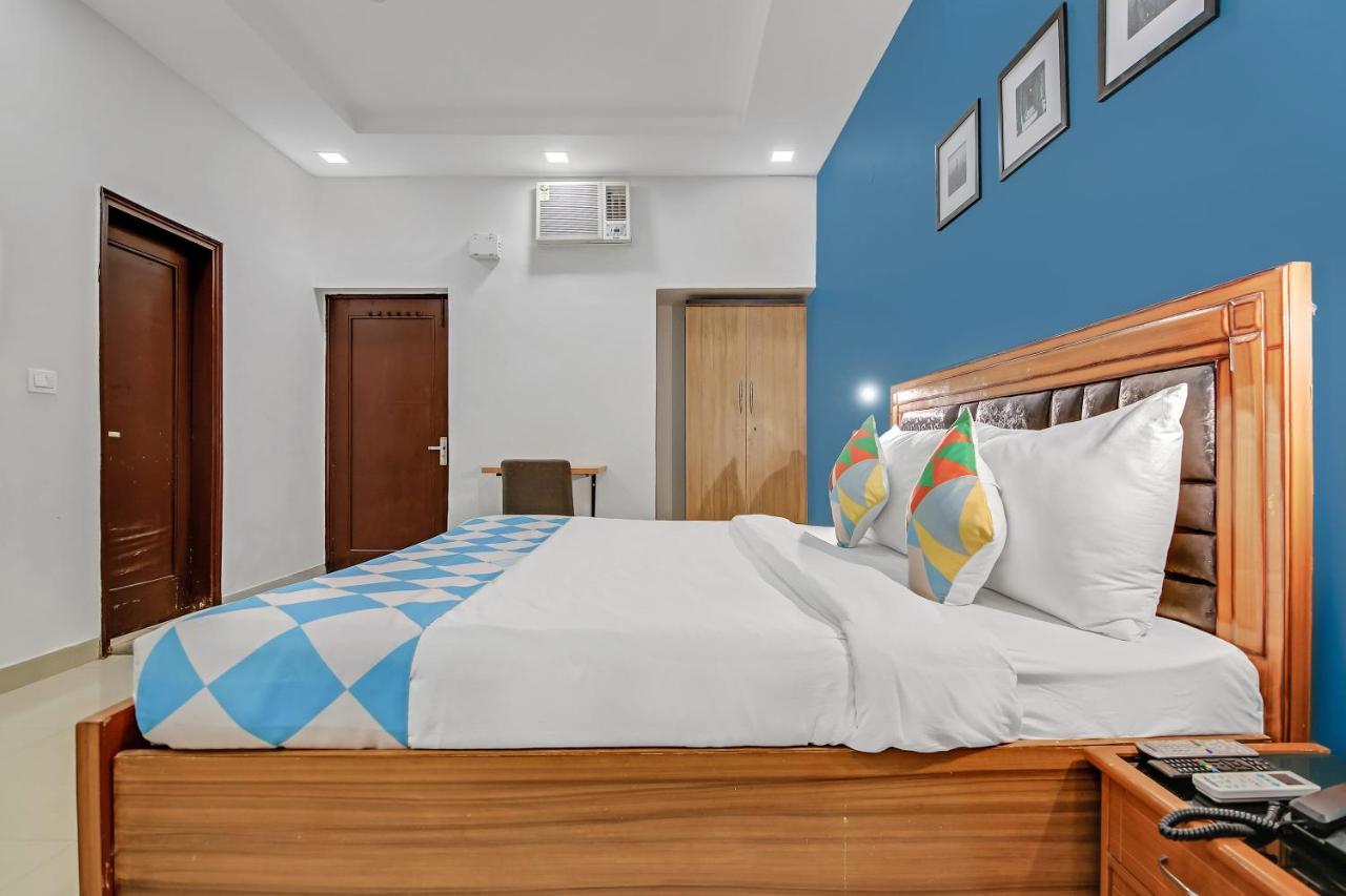 Oyo Home 64106 Comfortable Stay New Delhi Extérieur photo
