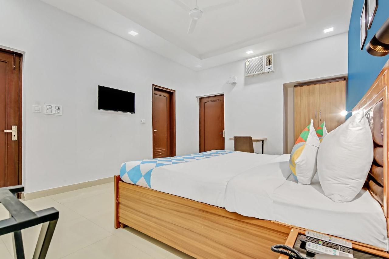Oyo Home 64106 Comfortable Stay New Delhi Extérieur photo