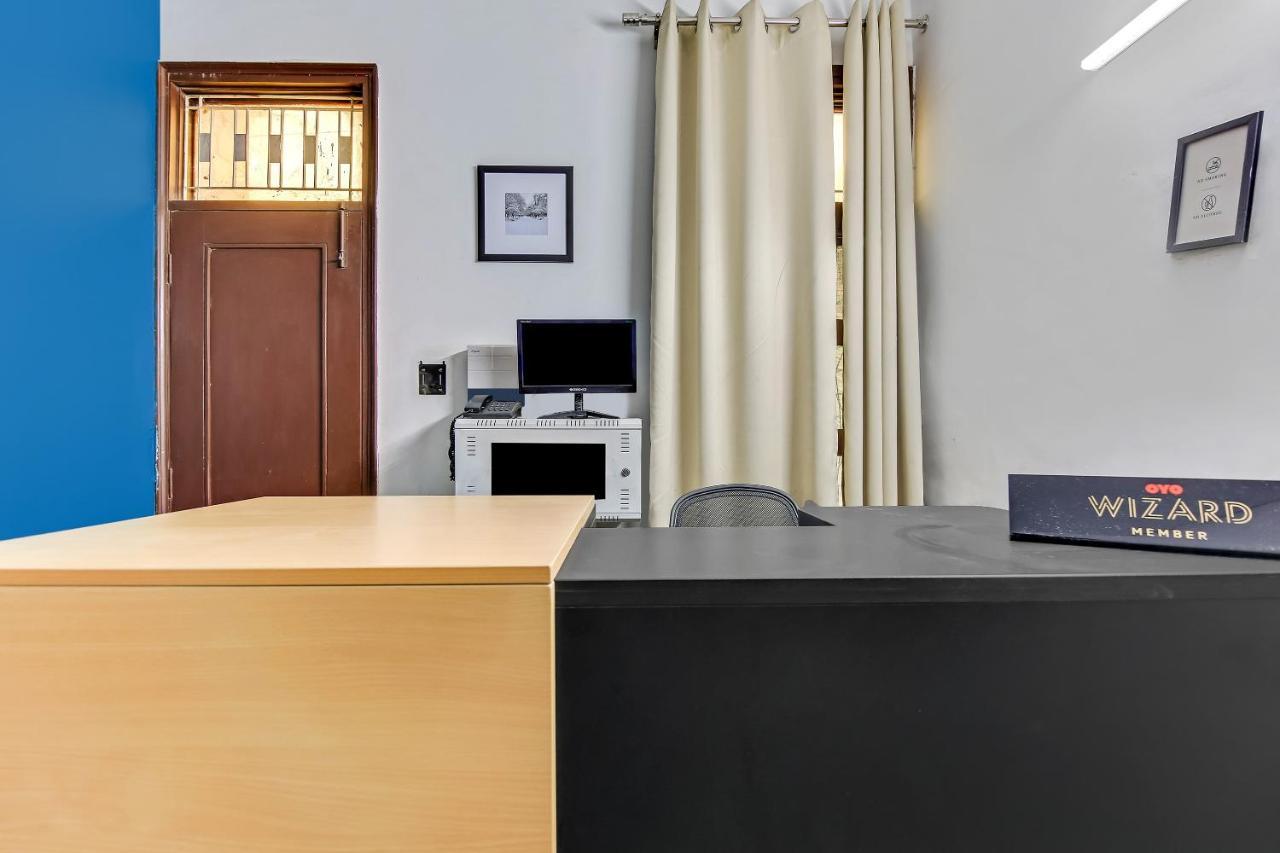 Oyo Home 64106 Comfortable Stay New Delhi Extérieur photo