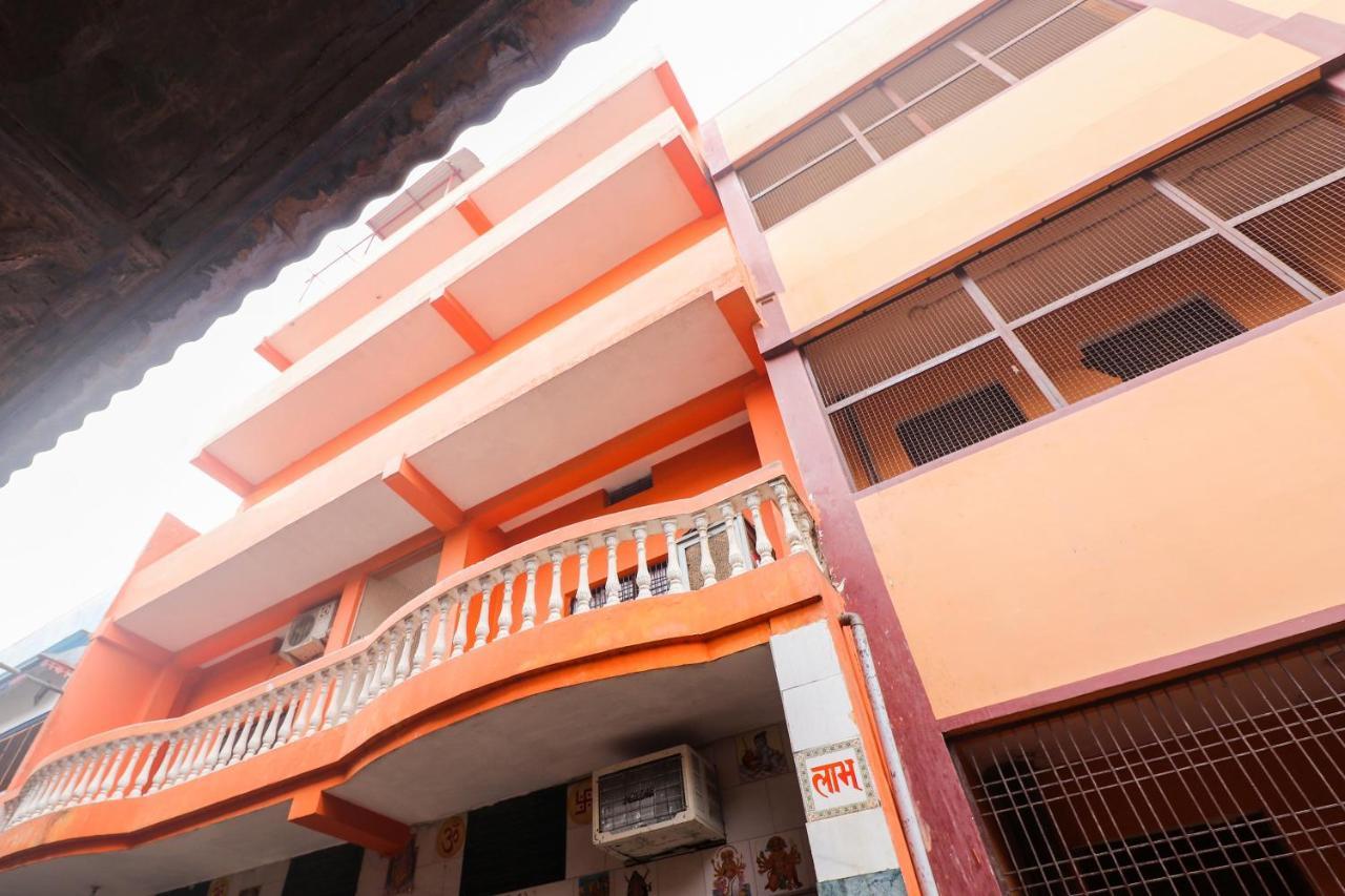 Oyo Home 64106 Comfortable Stay New Delhi Extérieur photo